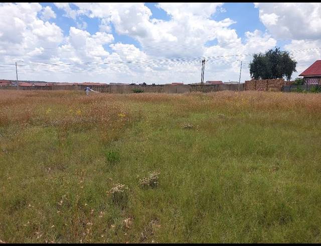 LAND FOR SALE IN SHARON PARK